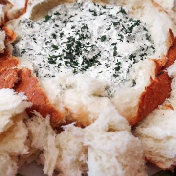 Spinach Dip and Hawaiian Bread, Easy Party Recipe
