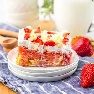 Strawberry Earthquake Cake