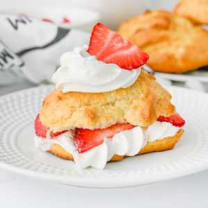 Easy Strawberry Shortcakes